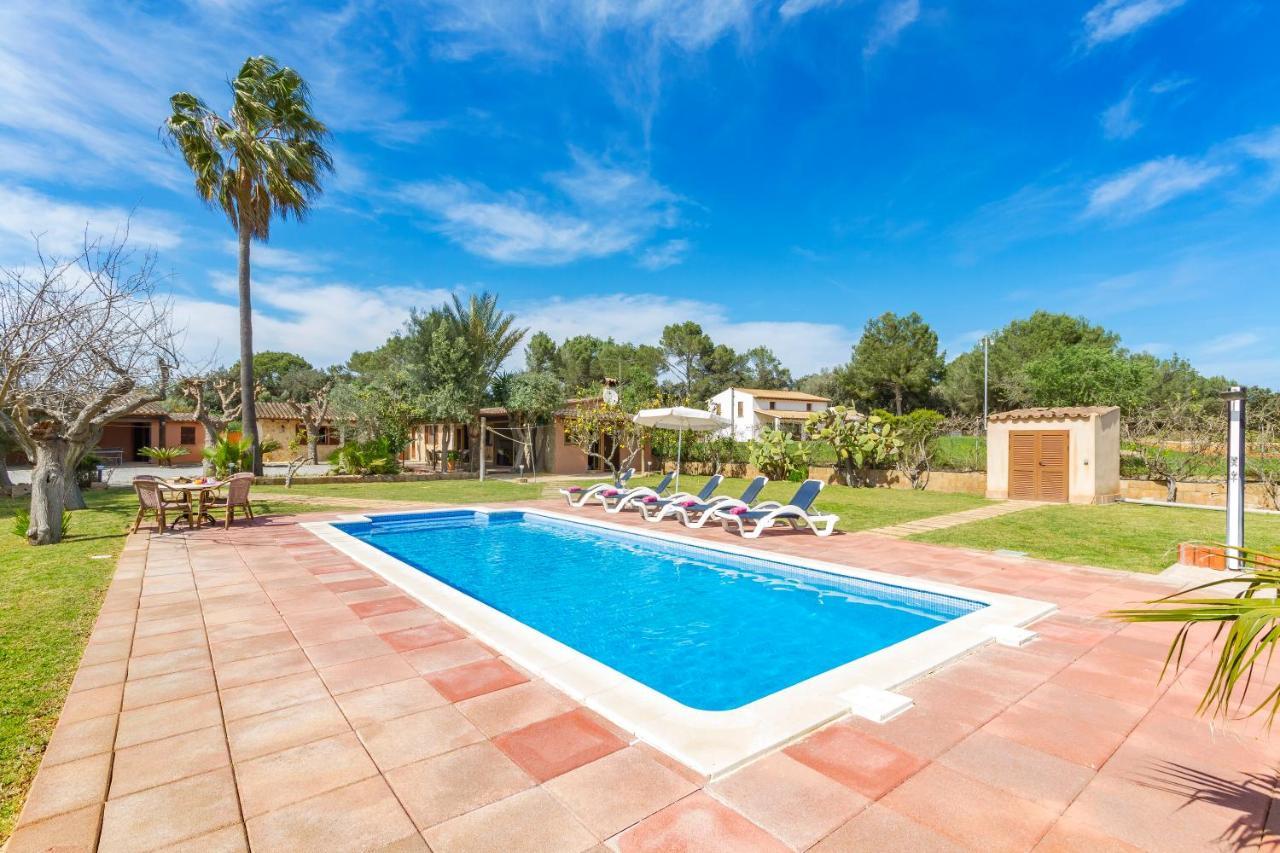 Marilen - Finca With Large Garden & Pool Вилла Алькудия